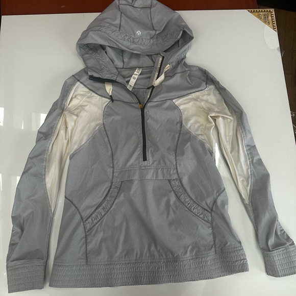 Lululemon Half Zip lightweight Jacket size 6 - Picture 7 of 7